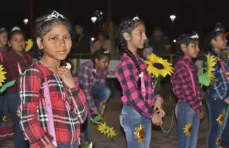 DESFILE-BIENVENIDA-PRIMAVERA-2018