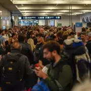 El paro de los gremios aeronuticos de este viernes y sbado afectar a ms de 30.000 pasajeros