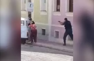 brasil-policia-delincuente
