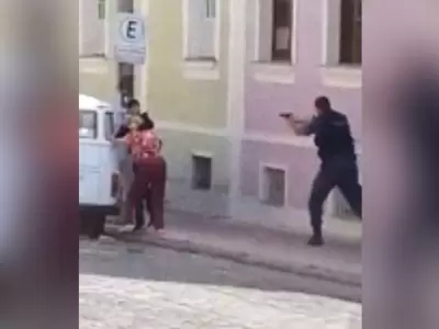 brasil-policia-delincuente