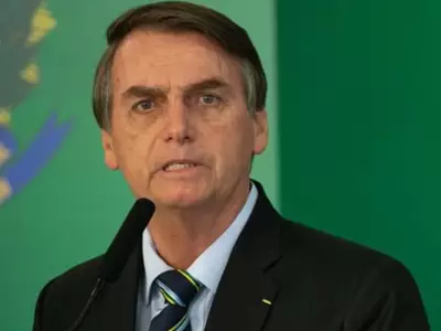 Bolsonaro-critica