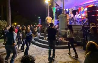 PLAZA-VIVA
