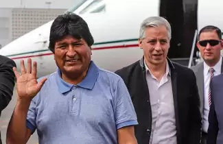 evo-morales-avion