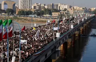 multitud-iran