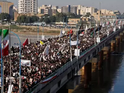 multitud-iran