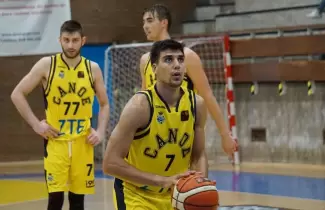 Corvalan-basquet
