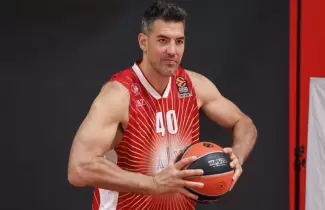 Scola