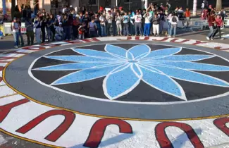 fiesta-de-los-estudiantes-flor