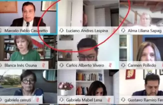 diputado-cambiando-ropa