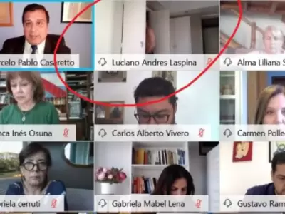 diputado-cambiando-ropa