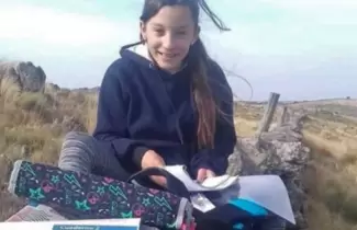 nina-de-cordoba-tarea-internet