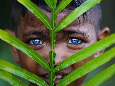 ojos-tribu-indonesia