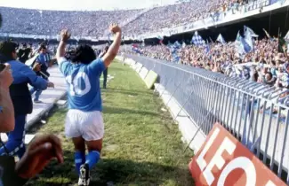 maradona-en-italia