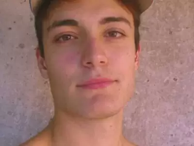 joven-de-la-plata
