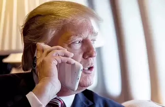 Trump-telefono