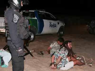fiesta-clandestina-playa