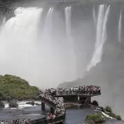 El Gobierno oficializó la desregulación del turismo en parques nacionales