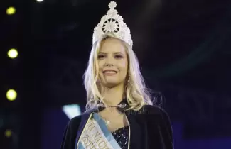 camila-iglesias-reina-nacional-2019