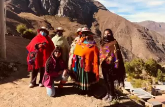 caspala-mujeres-bordadoras