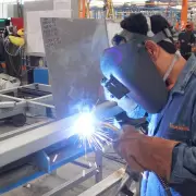 En el primer semestre del a�o, los salarios de los trabajadores registrados perdieron contra la inflaci�n