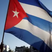 Cuba sube 500% el precio de la nafta y se podrá pagar en dólares