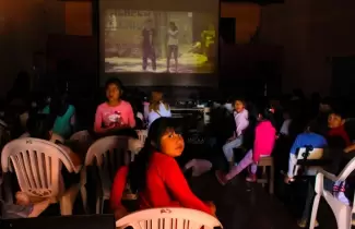 funcion-cine-nino-chicos