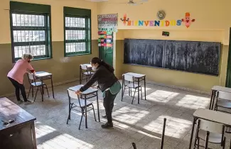 aula-vacia-escuela-clases-vacaciones