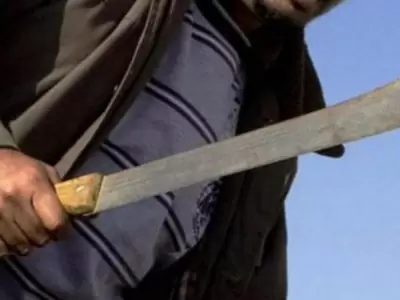 machete