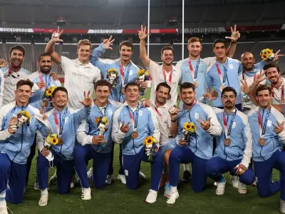 pumas-bronce