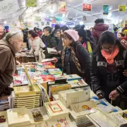 La Feria del Libro vuelve al centro y se realizará en la Sociedad Española