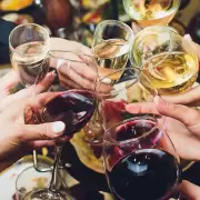 Cenas de Fin de Año: cuáles son los precios de los vinos y espumantes en Jujuy