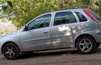 corsa-gris