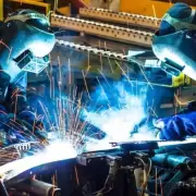 La economía cayó en junio por segundo mes consecutivo: se contrajo 0,7%, según el INDEC