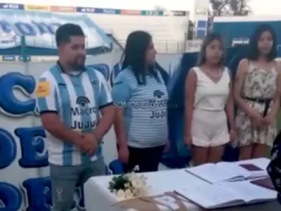 pareja-cancha-del-lobo
