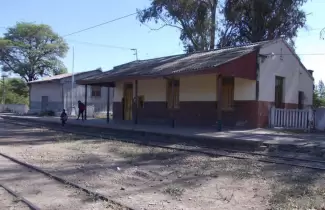 Estacion-Maquinista-Veron-Los-Lapachos-El-Carmen-Jujuy
