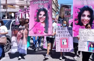 iara-rueda-marcha-1-ano