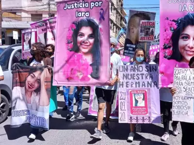 iara-rueda-marcha-1-ano
