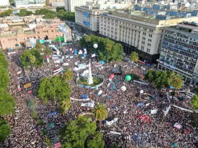 plaza-de-mayo-ok