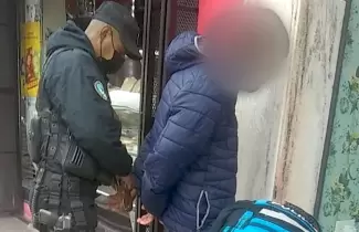 detenido-centro-consola-de-videojuegos