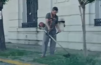 intendente-corta-el-pasto