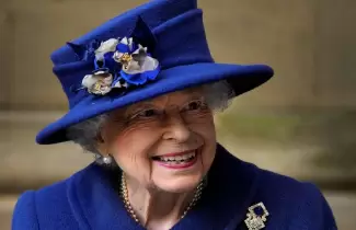 reina-isabel-ii