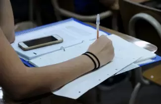 estudiante-aula-