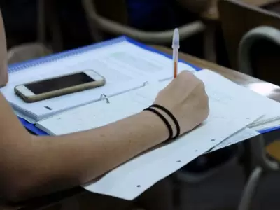 estudiante-aula-