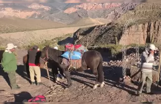 obreros-camino-abra-punta-corral-tilcara