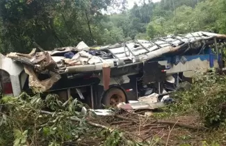 colectivo-brasil-accidente