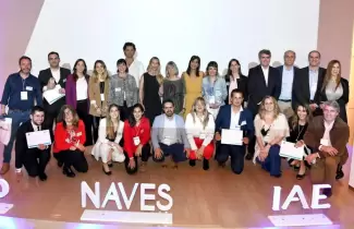 Naves