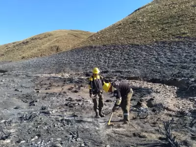 incendio-forestal-quebrada-brigadistas