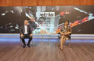 jenefes-claudia-detras-de-las-noticias
