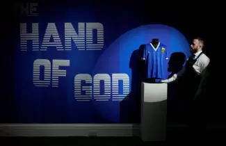 subasta-camiseta-maradona