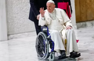 papa-francisco-silla-de-ruedas-2